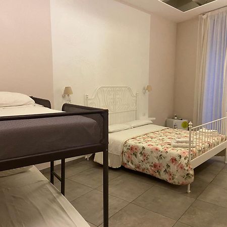 Bed and Breakfast Beb La Gemma à Naples Extérieur photo