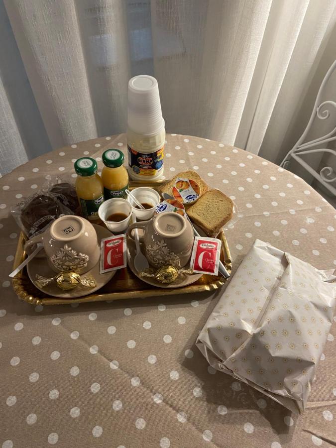 Bed and Breakfast Beb La Gemma à Naples Extérieur photo