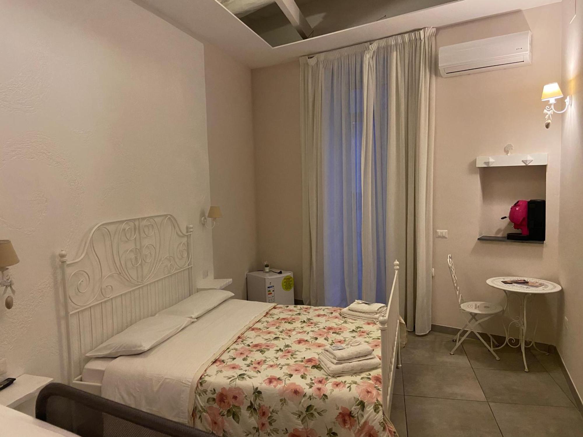 Bed and Breakfast Beb La Gemma à Naples Extérieur photo